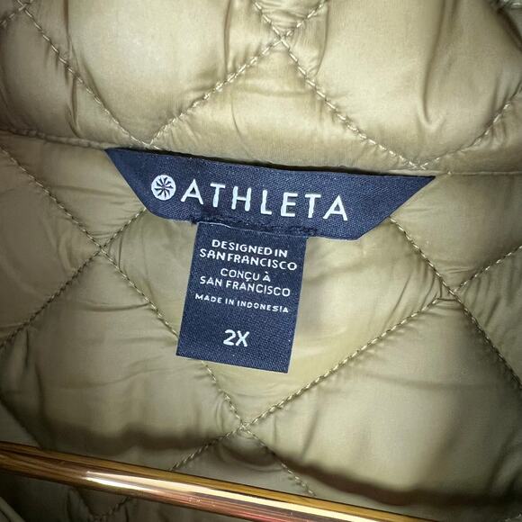 Athleta Whisper Featherless Puffer Vest Quilted Acacia Olive Water Repellent 2X - Picture 6 of 8